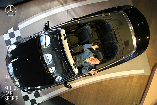 Selfie-Car-Installation im ‚Studio Odeonsplatz by Mercedes-Benz‘ (©Foto: Mercedes Benz)