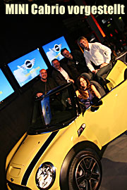 Premiere des neuen MINI Cabrio am Abend des 28. März 2009  mit 500 Gästen unter dem Motto „immer offen“. Am 28. März 2009 in den Filialen am Petuelring 124 und in der Drygalski-Allee 35 in München (Foto: Martin Schmitz)