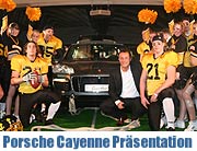 Porsche Cayenne Touchdown. Cayenne Momentum Vorstellung des Porsche Zentrum München mit denMunich Cowboys am 22.02.2007. Unsere Rubrik "Wahrlich..." berichtet  (Foto: Martin Schmitz)