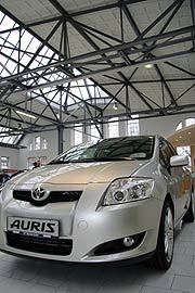 Den neuen TOYOTA AURIS können sie in diversen Farben ab 3.3.2007 bei  DIT München besichtigen und Probe fahren (Foto: MartiN Schmitz)