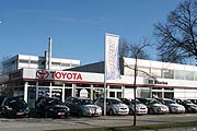 DIT München  Toyota Autohaus in der Wasserburger Landstraße