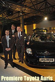 Premiere des neuen Toyota Auris. Vorab konnte man ihn schon am Abend des 1.3.2007 bei DIT in der Dachauer Straße bewundern(Foto: Nathalie Tandler)