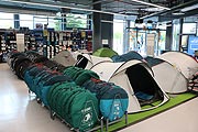 Camping im Decathlon Flagship Store MONA München Moosach (©Foto: Martin Schmitz)