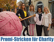 Promi Stricken für Charity @ Ingolstadt Village am 18.10.2013: Eva Padberg, Gitta Saxx und Co.: Promi-Ladies griffen im Kampf gegen Brustkrebs zur Stricknadel (©Foto: Martin Schmitz)