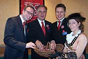 Karstadt Oberpollinger Geschäftführer Jörg Behrens, Thomas Mader und Detlev Wulfes (v.l.n.r.) freuen sich auf die nächsten 100 Jahre... (Foto: Martin Schmitz)