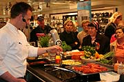 Showcooking im 2. OG von Karstadt Oberpollinger am Dom (Foto: Martin Schmitz)