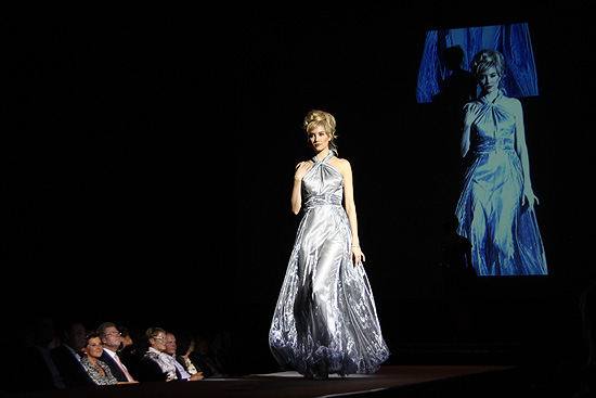 Gabriele Blachnik zeigte Herbst/Winter 10/11 Pret à porter und Couture in der "Alten Kongresshalle" (©Foto: Martin Schmitz)