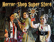 Halloween 2015 - der Horror-Shop Super Store in Landsham samt Keller des Schreckens öffnete seine Tore und hat auch am Sonntag geöffnet (©Foto: Marikka-Laila Maisel)