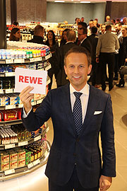 REWE Premium Markt in den Fünf Höfen, München. Eröffnung am 11.12.2015 Gourmetansprüche und Regionalität verbundeb in einem sehr hochwertigen Ambiente (Foto: Martin Schmitz)