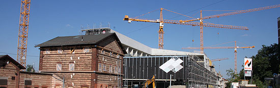 Baustelle der Riem Arcaden im Juli 2010 (Foto: MartiN Schmitz)