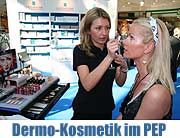 "Dermokosmetik hautnah erleben!“mit  LA ROCHE-POSAY TV-Star Anna Heesch eröffnet Erlebnisparcours im PEP am 21.04.2006  (Foto: Martin Schmitz)