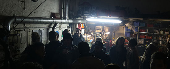 &bdquo;Kauf lokal&ldquo; Kick-Off in der Vesbar: #Kauflokal Aktion soll M&uuml;nchner begeistern. Eine Stadt, 30 Brands, ein Gedanke. Ab 15.02.2016 im Hirmer Stammhaus.