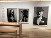 Ausstellung „Exposed“ des Rockstars und Fotografen Bryan Adams in der Leica Galerie zur Eröffnung des Leica Store im Oktober 2020 (©Foto: Martin Schmitz)