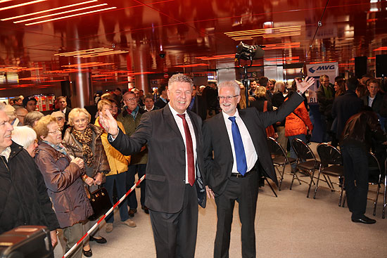 Münchens Oberbürgermeister Dieter Reiter  und SWM Chef Herbert König bei der Einweihung des neu gestalteten U- und S-Bahn Zwischengeschoss am Marienplatz (©Foto: Martin Schmitz)