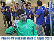 iPhone 4S Verkaufsstart im Apple Retail Store München am 14.10.2011  (©Foto: Martin Schmitz)