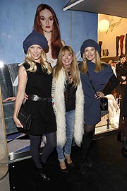 Tina Kaiser, Casha Schilling, Jessica Kastrop FOGAL Store Opening in der Theatinerstrasse in München am 13.10.2016 Agency People Image (c.) Michael Tinnefeld