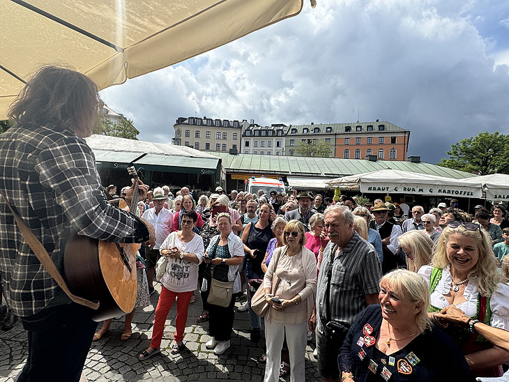 Roland Hefter  auf dem Brunnenfest 2024 auf dem Viktualienmarkt am 05. August 2022 (&copy;foto: Martin Schmitz)