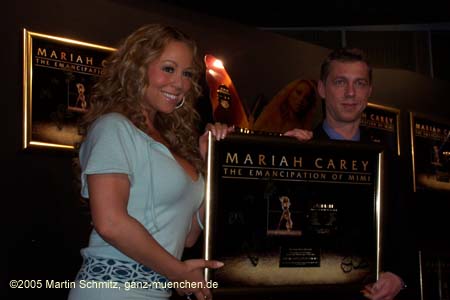 051130mariah_carey48