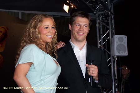 051130mariah_carey60