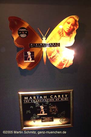 051130mariah_carey74