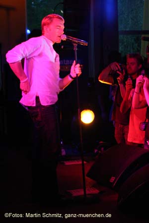 050628ronan_keating05