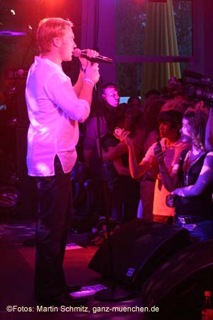 050628ronan_keating41