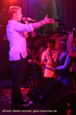 050628ronan_keating43