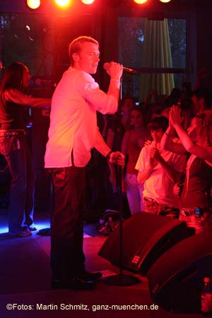 050628ronan_keating63