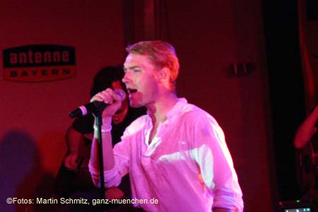 050628ronan_keating72
