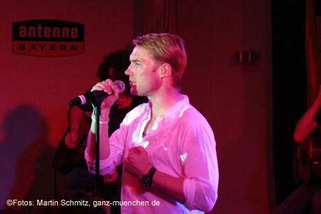 050628ronan_keating76