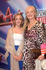 241010ig-sisteract-pr025