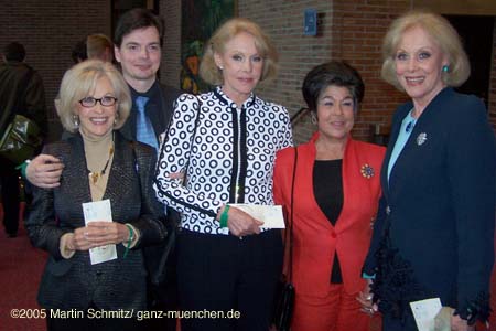 050519golf_premiere02