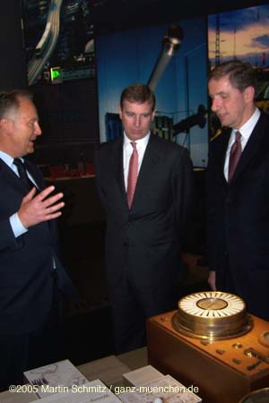 050405siemens_andrew040