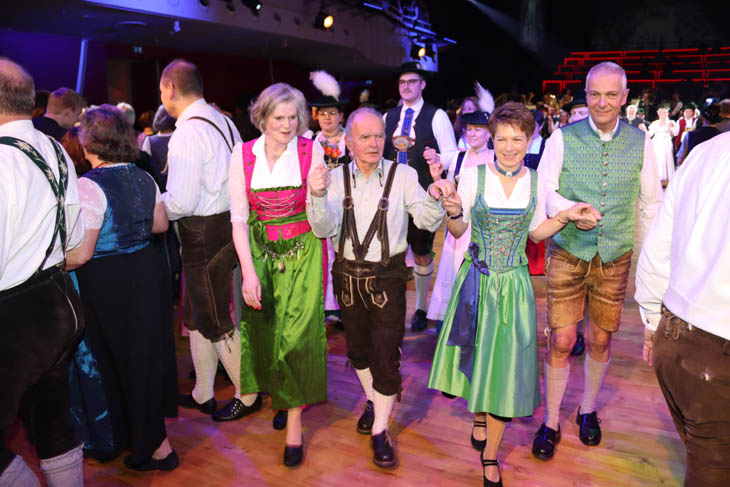 230127oide-wiesnball018
