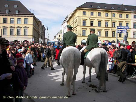 060219faschingszug1_ms099