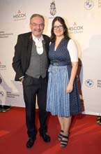 240202ig-filserball005