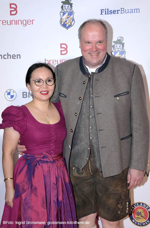 250221ig-filserball127