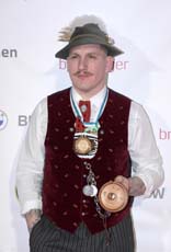 250221ig-filserball074