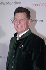 250221ig-filserball115