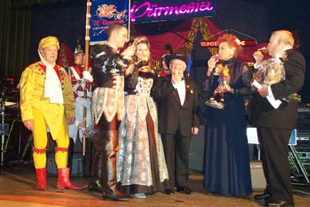 Fasching 2004: Verleihung des Großen Morisken der Würmesia an Münchens Fremdenverkehrschefin Dr. Gabriele Weisshäupl 04wuermesia_a_0052prost