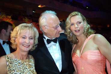 Schirmherr Dr. Edmund Stoiber, MdL und bayerischer Ministerpräsident, Frau Karin Stoiber, Veronika Ferres (Foto: Marikka-Laila Maisel)