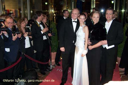 06filmball098