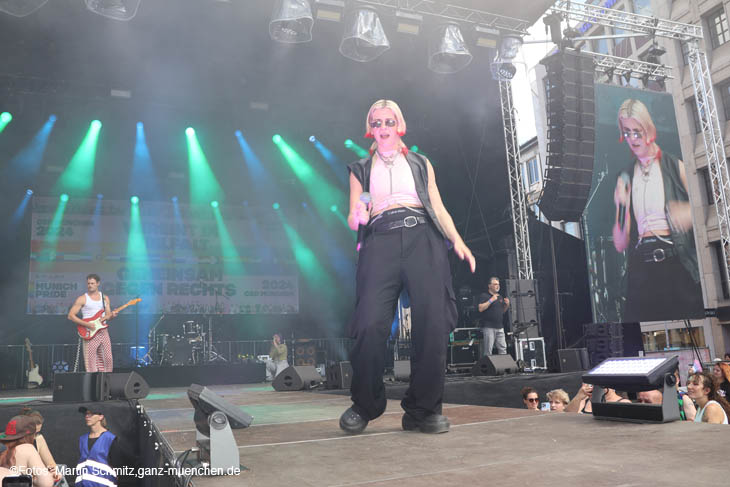Gigolo Tears bei der CSD M&uuml;nchen 2024 auf dem Marienplatz (&copy;Foto: Martin Schmitz) 