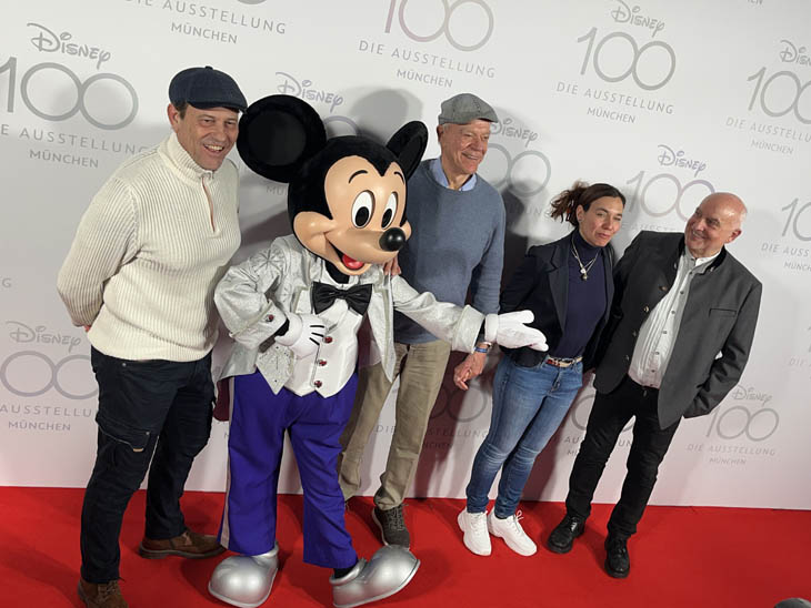 230417disney100-085
