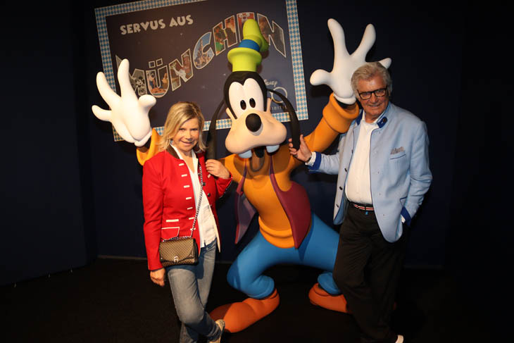 230417disney100-143