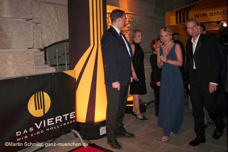 060929a_tori_spelling05