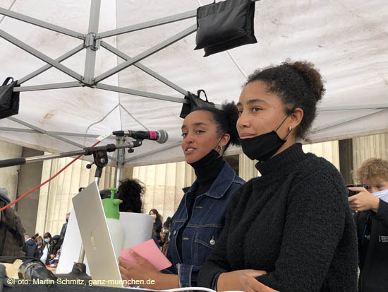Demonstration "Silent Protest" am 06-06-2020 auf dem Münchner Königsplatz 200606silent_protest035.jpg