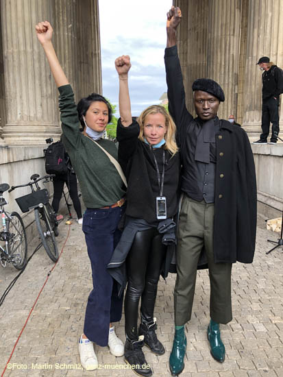 "Silent Protest" am 06-06-2020 auf dem Münchner Königsplatz 200606silent_protest053.jpg