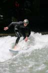 060612eisbal_riversurf12