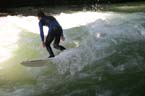 060612eisbal_riversurf17